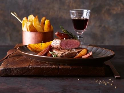 Büffel-Filet mit Portwein-Schalotten